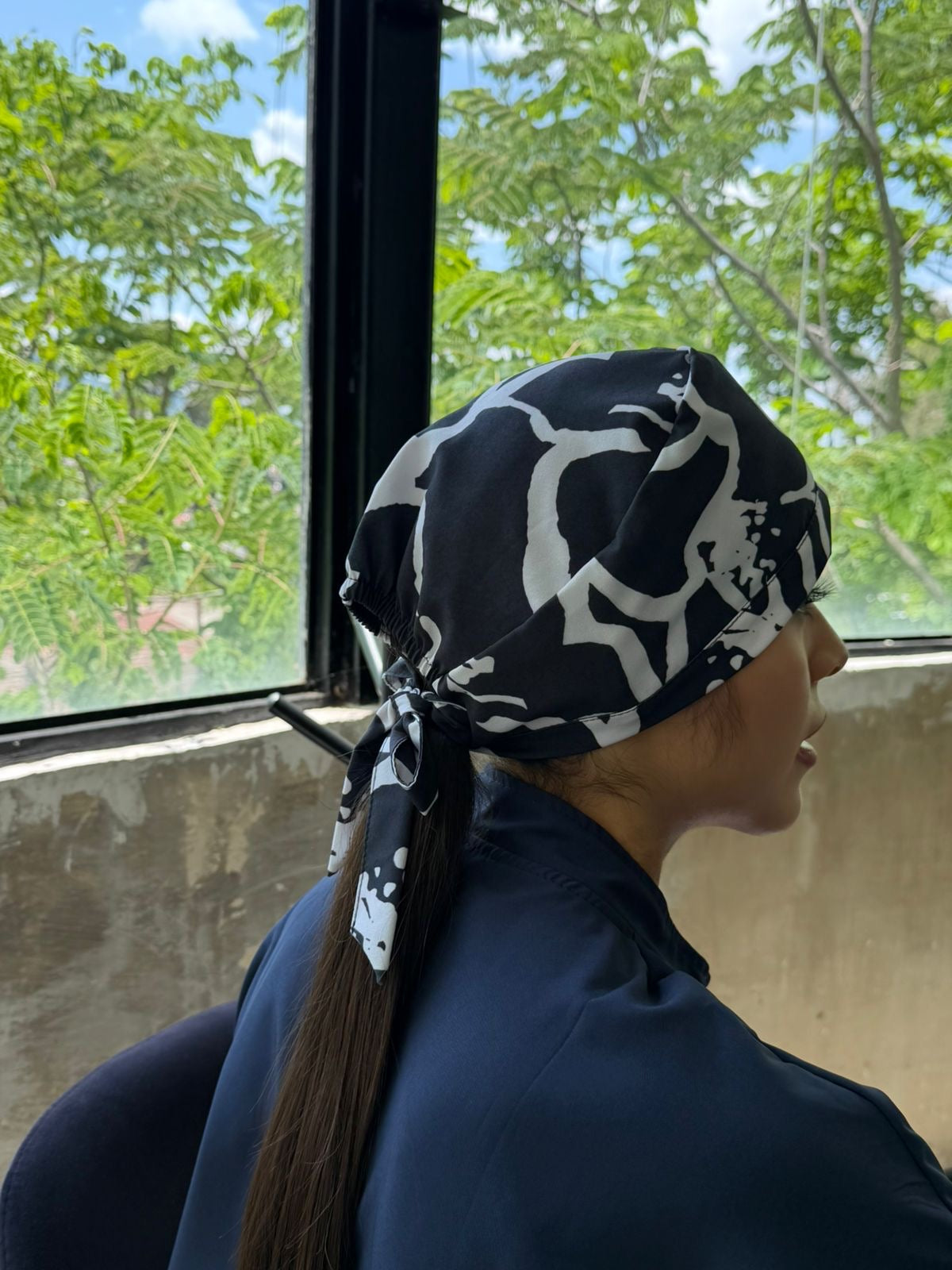 Gorro quirúrgico con toalla absorbente